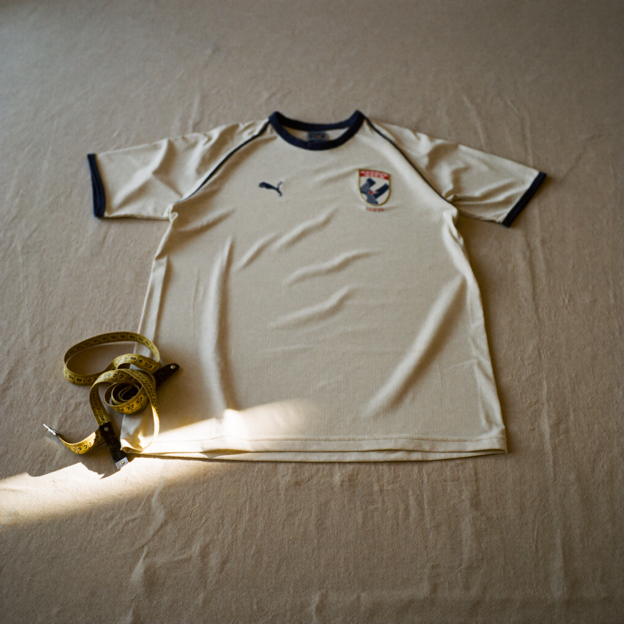 Comment choisir la taille de son maillot de foot ? Le guide complet Image